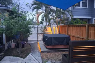 226 21st Ave N, Saint Petersburg, FL 33704 - Photo 2