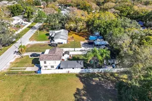 3408 River Cove Dr, Tampa, FL 33614 - Photo 2