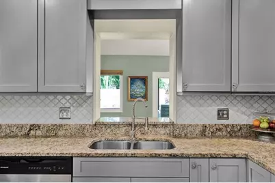 2107 W Kyra Drive, Tampa, FL 33612 - Photo 12