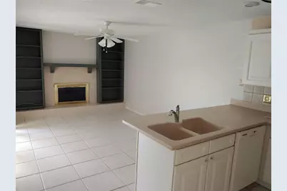 525 Moreno Circle NE, Saint Petersburg, FL 33703 - Photo 6