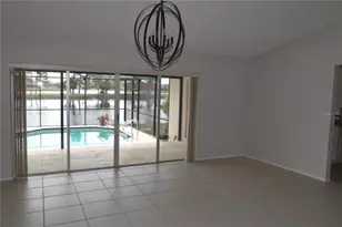 525 Moreno Cir NE, Saint Petersburg, FL 33703 - Photo 6
