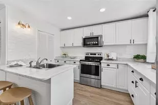 760 71st Ave N, Saint Petersburg, FL 33702 - Photo 4