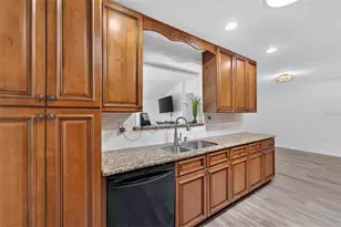 1810 Milford Cir, Sun City Center, FL 33573 - Photo 22