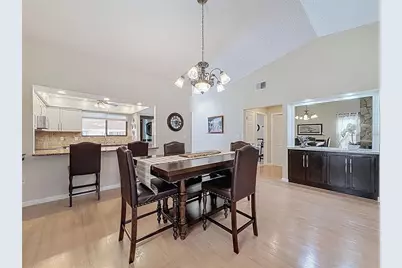 9981 Eagles Point Circle #4, Port Richey, FL 34668 - Photo 4