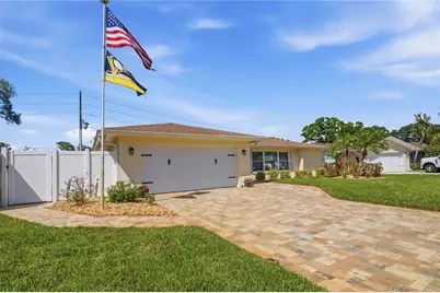 2990 Meadow Oak Drive N, Clearwater, FL 33761 - Photo 2