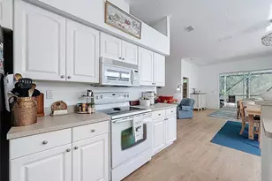 11303 Clear Oak Cir, New Port Richey, FL 34654 - Photo 28