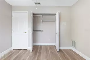 491 St Tropez Cir NE, Saint Petersburg, FL 33703 - Photo 18