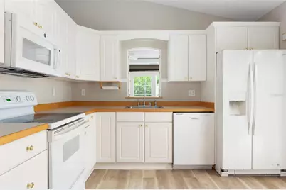 491 St Tropez Circle NE, Saint Petersburg, FL 33703 - Photo 12