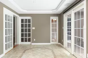 491 St Tropez Cir NE, Saint Petersburg, FL 33703 - Photo 30