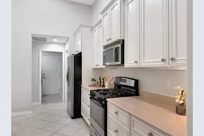 6817 Cromwell Garden Dr, Apollo Beach, FL 33572 - Photo 12