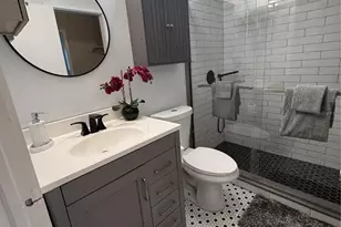 6919 Place De La Paix, Saint Petersburg, FL 33707 - Photo 32