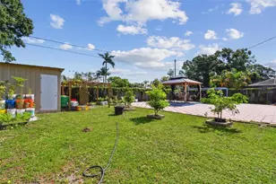 4005 W Tyson Ave, Tampa, FL 33611 - Photo 38