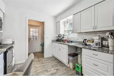 4005 W Tyson Avenue, Tampa, FL 33611 - Photo 12