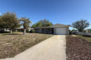 7808 Talisman Dr, Port Richey, FL 34668 - Photo 4