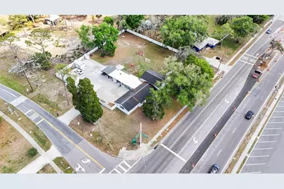 3101 S Kings Avenue, Brandon, FL 33511 - Photo 2