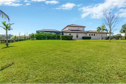 16419 Chapman Crossing Drive, Lithia, FL 33547 - Photo 24