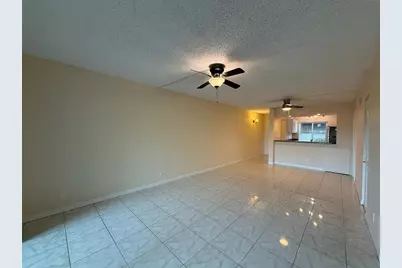 6219 Palma Del Mar Boulevard S #105, Saint Petersburg, FL 33715 - Photo 10