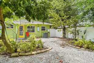 263 22nd St N, Saint Petersburg, FL 33713 - Photo 2