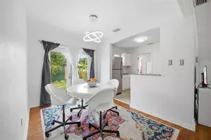 310 40th St S, Saint Petersburg, FL 33711 - Photo 6
