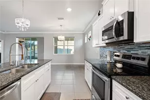 1092 Pipestone Pl, Wesley Chapel, FL 33543 - Photo 4