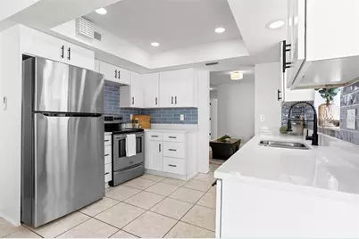 11508 Robles Del Rio Place, Temple Terrace, FL 33617 - Photo 6