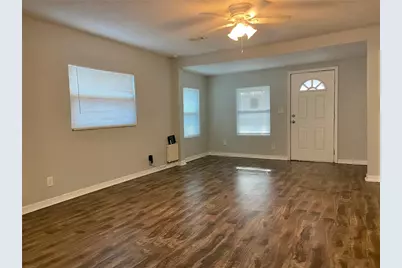 8105 N 12th Street, Tampa, FL 33604 - Photo 4