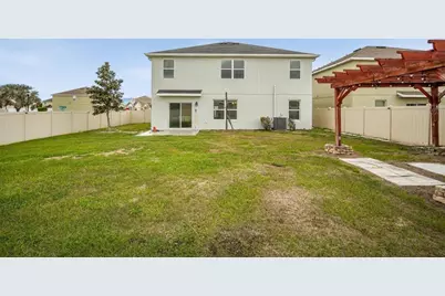 8201 Bilston Village Lane, Gibsonton, FL 33534 - Photo 30