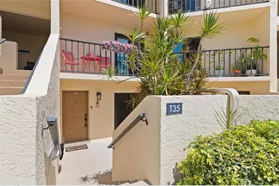 7540 Sunshine Skyway Lane S #T35, Saint Petersburg, FL 33711 - Photo 2