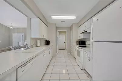 8015 Sugarbush Drive, Spring Hill, FL 34606 - Photo 12