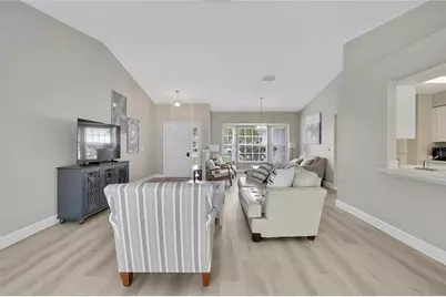 8015 Sugarbush Drive, Spring Hill, FL 34606 - Photo 6