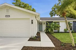 1023 Mineola Cir, Palm Harbor, FL 34683 - Photo 2