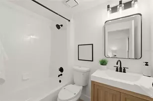 1023 Mineola Cir, Palm Harbor, FL 34683 - Photo 22