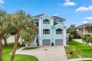 2106 Pelican Ct, Tarpon Springs, FL 34689 - Photo 6