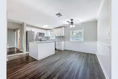 7401 16th St N, Saint Petersburg, FL 33702 - Photo 4