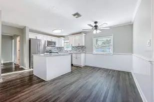 7401 16th St N, Saint Petersburg, FL 33702 - Photo 4