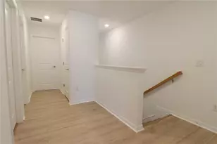 2208 Paravane Wy, Wesley Chapel, FL 33543 - Photo 14