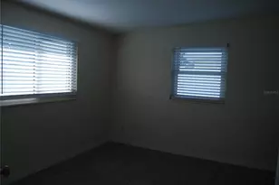 2851 67th St N, Saint Petersburg, FL 33710 - Photo 14