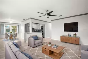 1904 Canterbury Ln, Sun City Center, FL 33573 - Photo 4