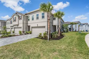 19219 Blue Pond Dr, Lutz, FL 33558 - Photo 2