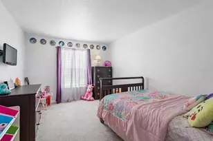 5014 White Sanderling Ct, Tampa, FL 33619 - Photo 10