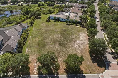 15908 Baycross Drive, Lakewood Ranch, FL 34202 - Photo 2