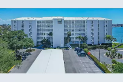 610 Island Way #407, Clearwater Beach, FL 33767 - Photo 2