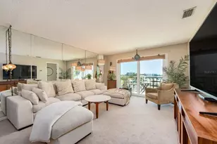 610 Island Way, Clearwater Beach, FL 33767 - Photo 14