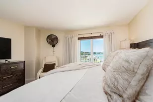 610 Island Way, Clearwater Beach, FL 33767 - Photo 20