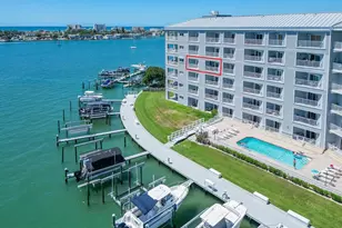 610 Island Way, Clearwater Beach, FL 33767 - Photo 6