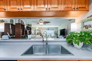 610 Island Way, Clearwater Beach, FL 33767 - Photo 10