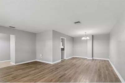 9931 110th Street, Seminole, FL 33772 - Photo 8