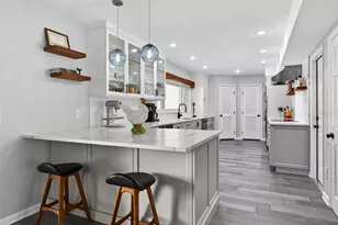 8407 Millwood Dr, Tampa, FL 33615 - Photo 10