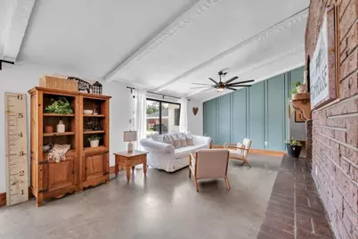 7820 Lithia Pinecrest Road, Lithia, FL 33547 - Photo 16