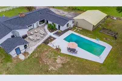 7820 Lithia Pinecrest Road, Lithia, FL 33547 - Photo 2